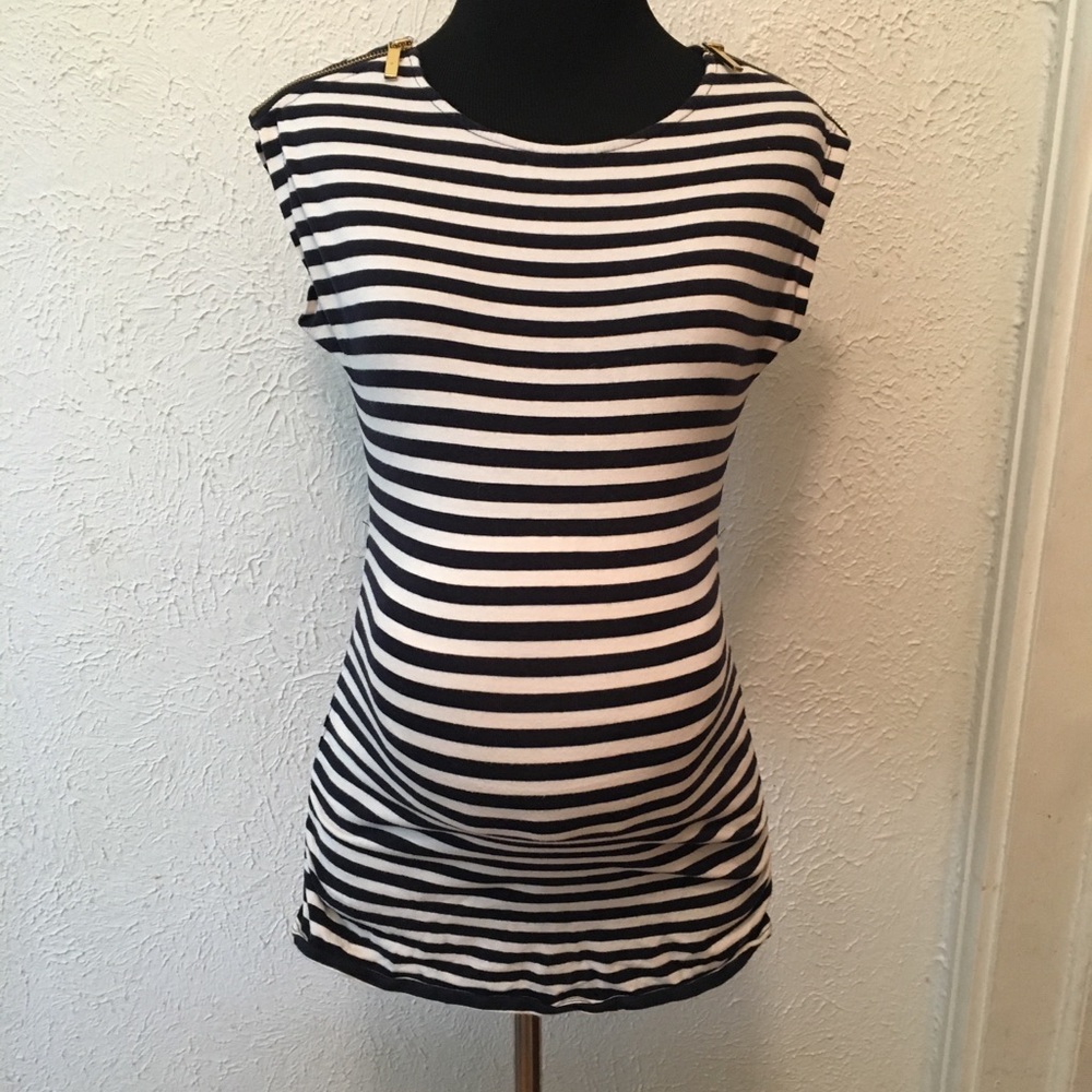 ‼️SOLD‼️PRICE SLASHED! Shirt Donating 7/23!